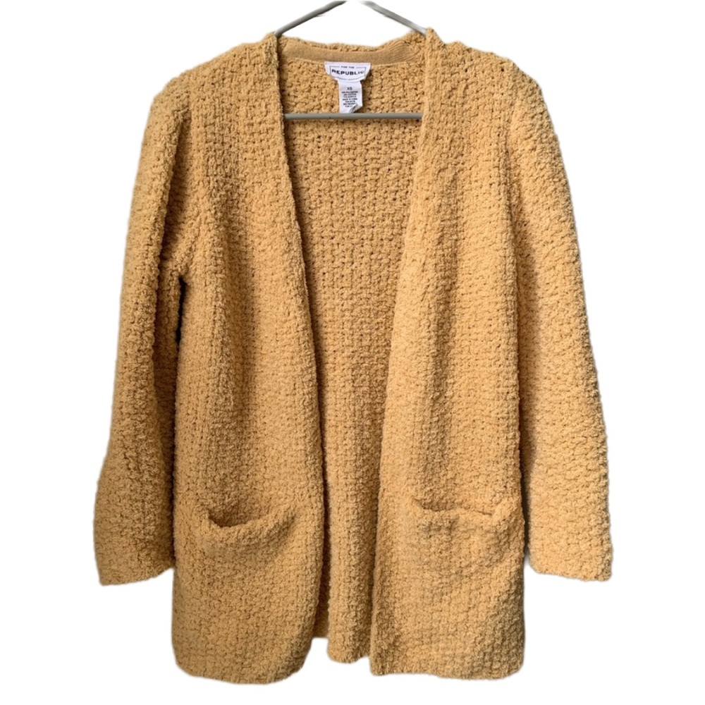 FOR THE REPUBLIC Woman’s Butter Yellow Chunky Open Weave Open Front Cardigan